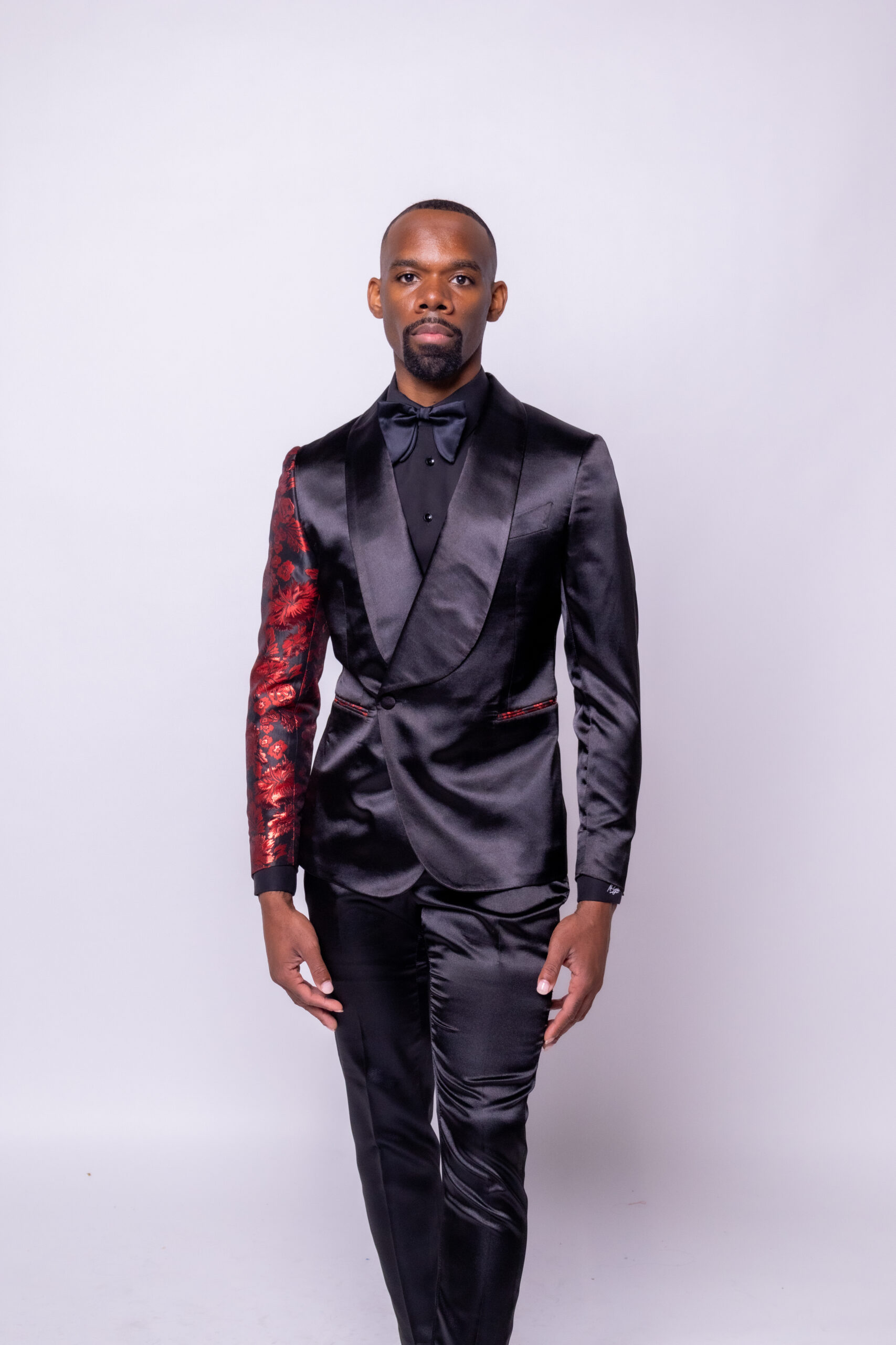 Noir Elegance Suit - Image 2